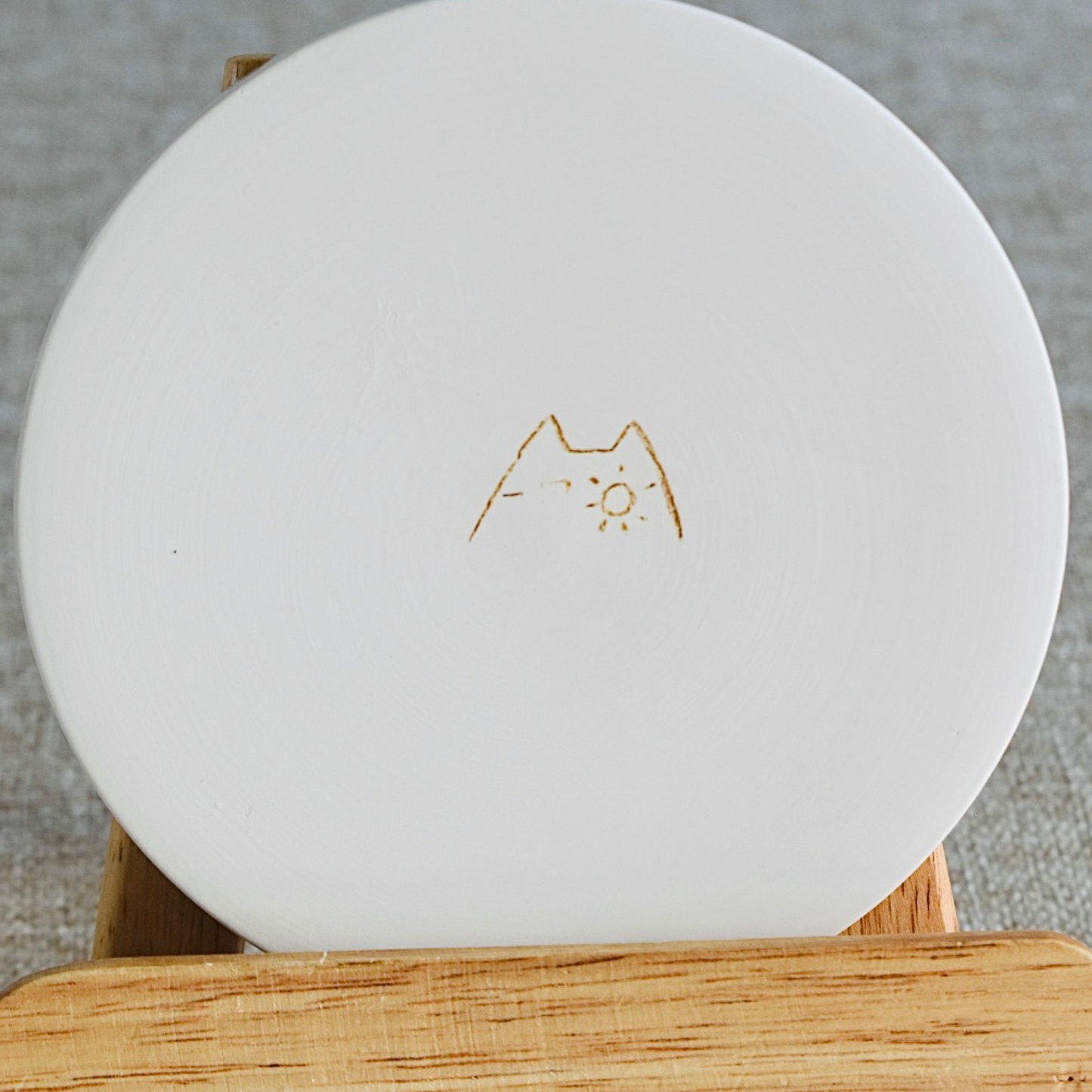 Marshmallow - Mandala Style 3D Underglazed Plate / S